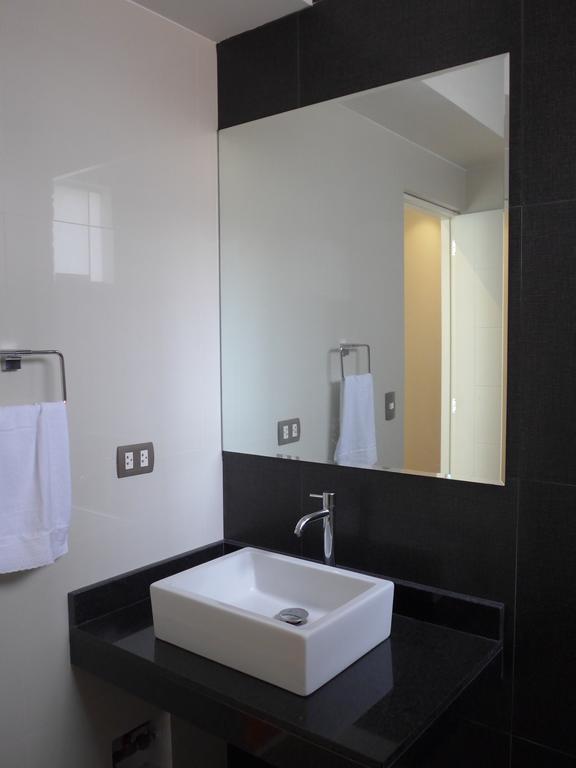 Spacious Apartment In Miraflores 리마 객실 사진